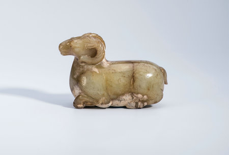 China Guardian Newsletter 114 · Guide to Quarterly Auctions - Fine Chinese Ceramics and Works of Art